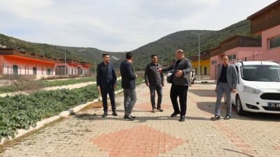 Menderes Belediyesi, yıllardır atıl halde bırakılan Çakaltepe Mahallesi’ndeki hayvan barınağını