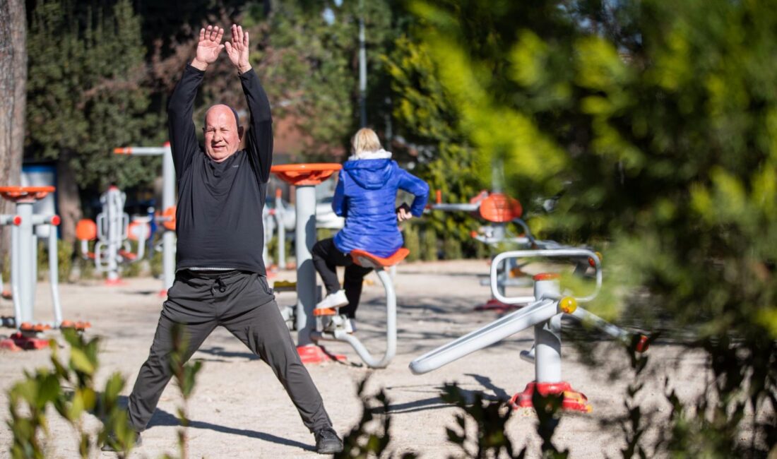 İzmir Büyükşehir Belediyesi’nin Hasanağa Bahçesi’nde başlattığı yenileme çalışmalarında sona gelindi.