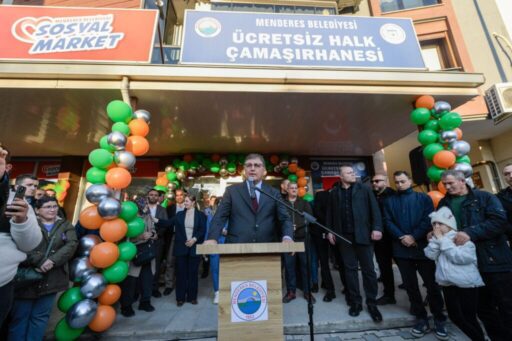 İzmir Büyükşehir Belediye Başkanı Dr. Cemil Tugay, Menderes Belediyesi tarafından