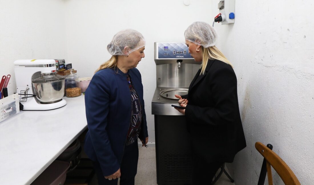 Karşıyaka Belediyesi Ramazan Bayramı öncesinde, ilçede faaliyet gösteren tatlıcılarda denetim