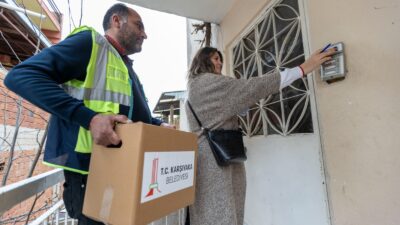 Dayanışma ve yardımlaşma geleneğini sürdüren Karşıyaka Belediyesi, Ramazan ayında ihtiyaç