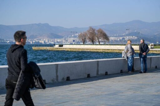 İzmir Büyükşehir Belediye Başkanı Dr. Cemil Tugay’ın Kordon’da su taşkınlarını