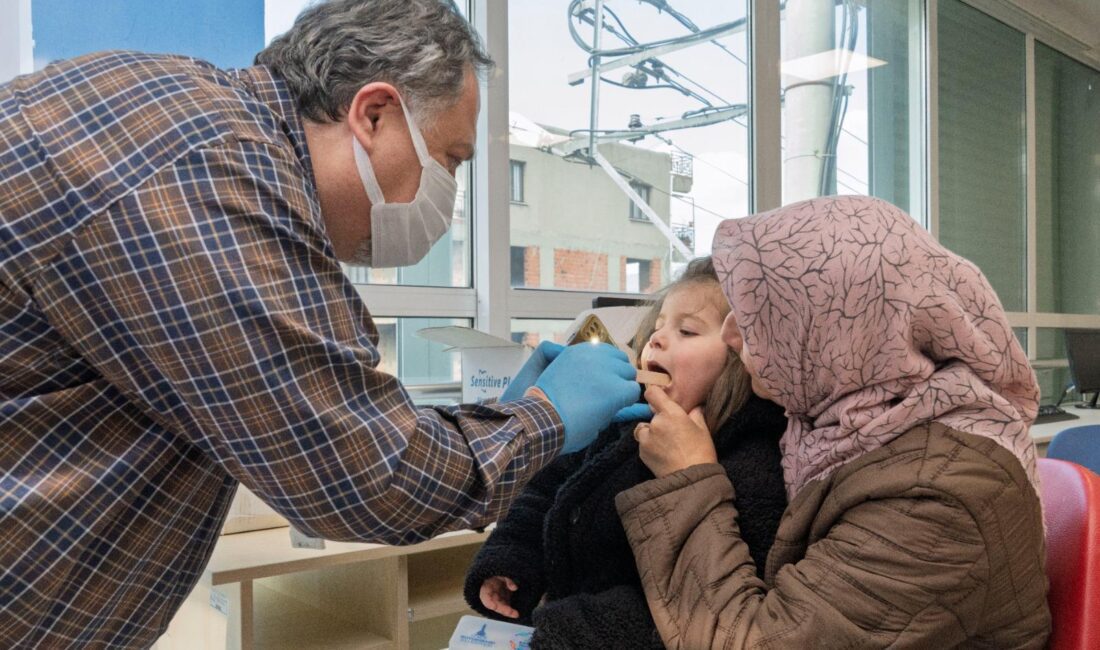 Koruyucu sağlık hizmetleri kapsamında İzmir’in 30 ilçesinde ağız ve diş