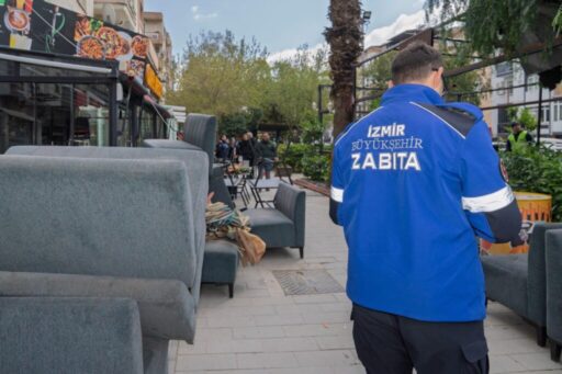 İzmir Büyükşehir Belediyesi, özellikle Buca Forbes Caddesi’nde bazı işletmelerin kurduğu,