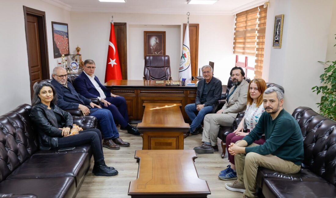 İzmir Büyükşehir Belediye Başkanı Dr. Cemil Tugay, İstanbul 2’nci Asliye