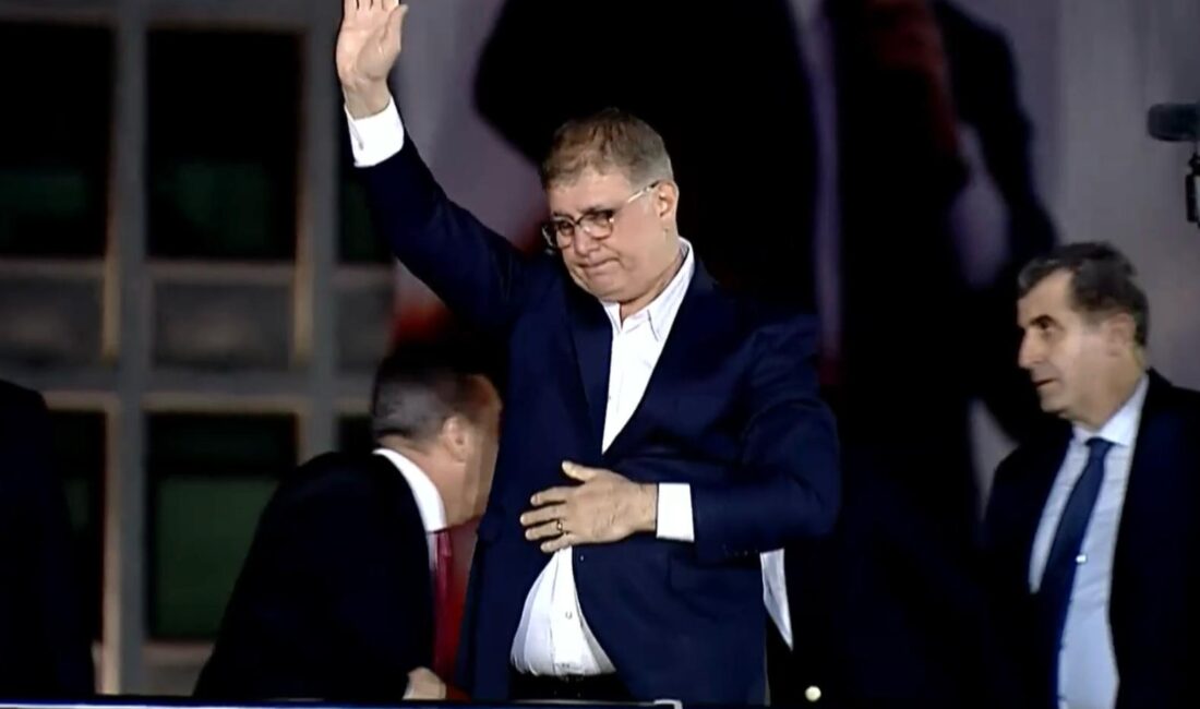 İzmir Büyükşehir Belediye Başkanı Dr. Cemil Tugay, tutuklama kararı verilen