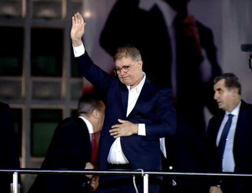 İzmir Büyükşehir Belediye Başkanı Dr. Cemil Tugay, tutuklama kararı verilen