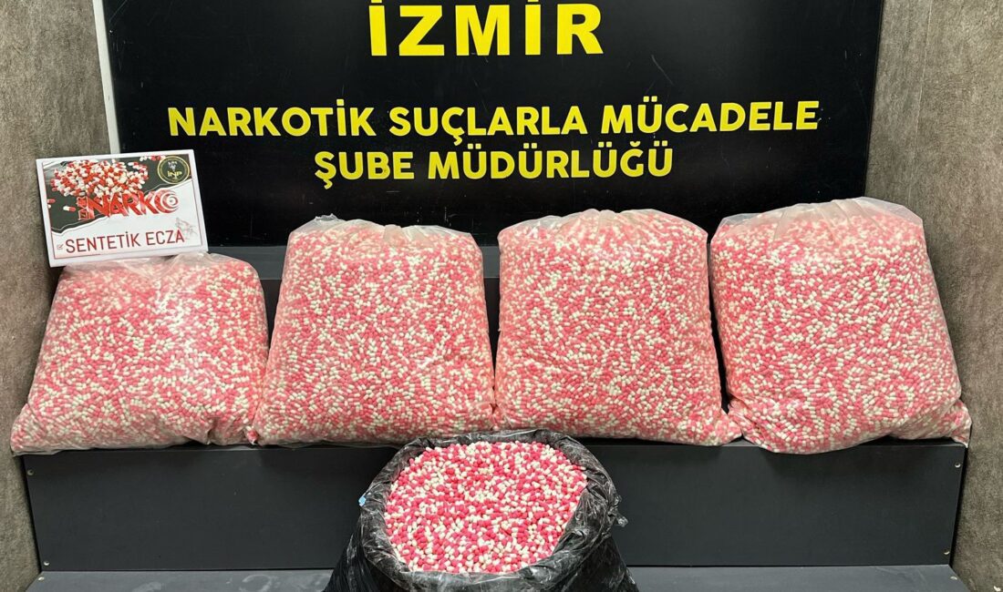 Zehir Tacirlerine bir darbe daha İzmir emniyet güçleri zehir tacirlerine büyük darbe vurdu.