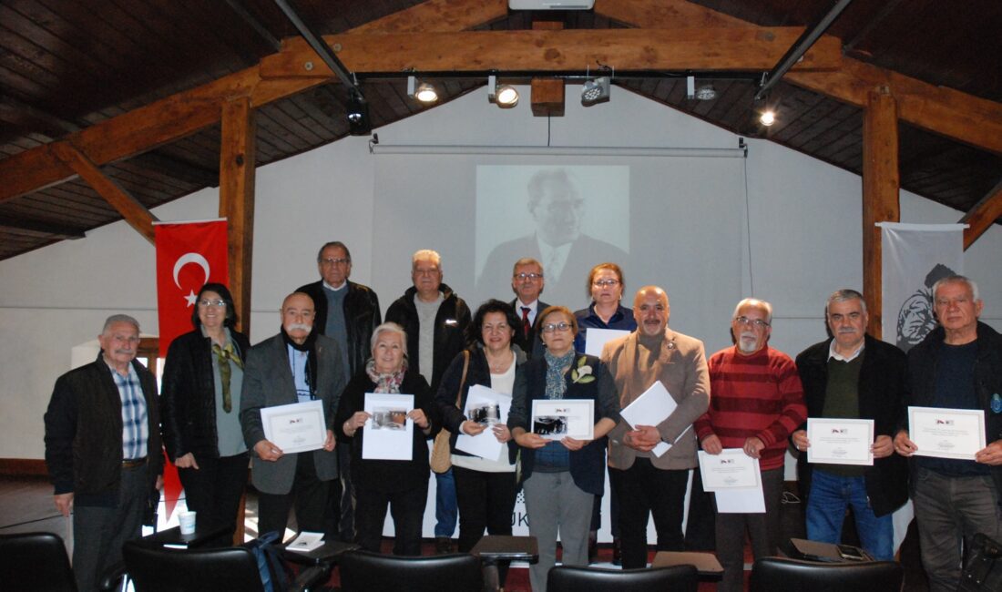 Atatürkçü Düşünce Derneği (ADD) İzmir Şubeleri ve Atatürkçü Düşünce Derneği