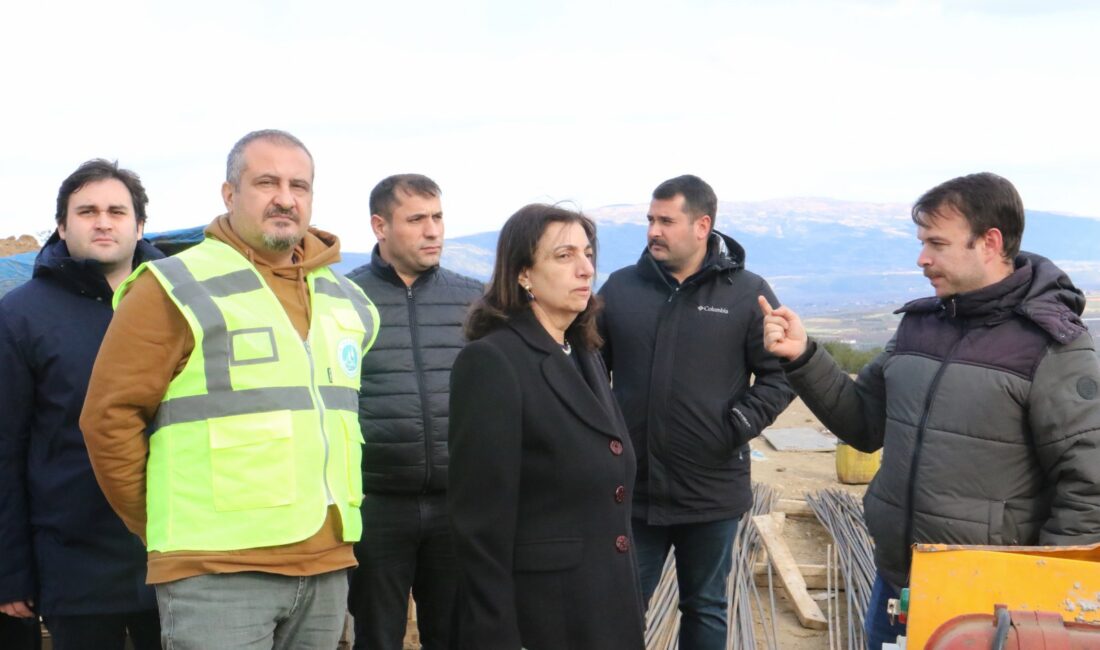Manisa Büyükşehir Belediye Başkanı Ferdi Zeyrek'in öncülüğünde, Alaşehir'in kronikleşmiş su