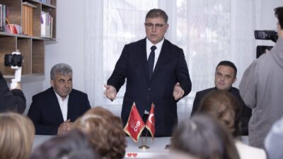 İzmir Büyükşehir Belediye Başkanı Dr. Cemil Tugay, Kiraz'da İstanbul Büyükşehir