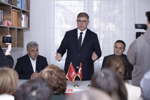 İzmir Büyükşehir Belediye Başkanı Dr. Cemil Tugay, Kiraz'da İstanbul Büyükşehir