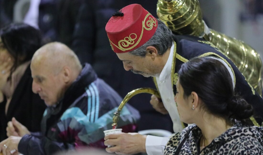 Bayraklı Belediyesi, Ramazan ayı boyunca ilçenin farklı noktalarında kuracağı iftar