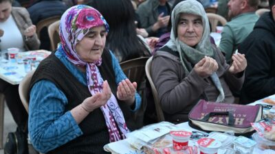 Manisa Büyükşehir Belediyesi, Ramazan ayının manevi atmosferini ve dayanışma ruhunu
kentin