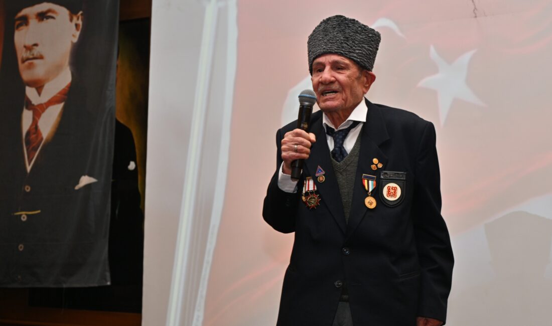 Manisa’nın dört bir yanında kurduğu iftar sofralarıyla on binlerce insanı