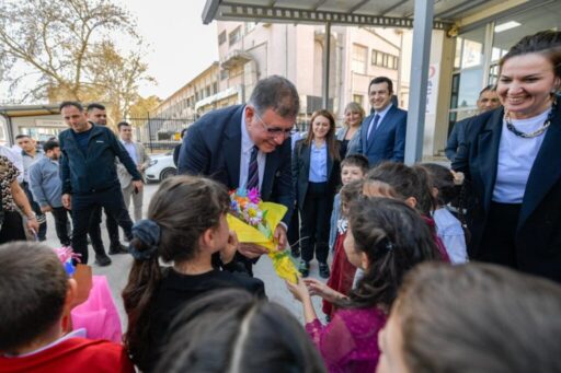 Mustafa Kemal Atatürk’ün imzasını taşıyan, Eşrefpaşa Hastanesi’nde görevli bir Alman