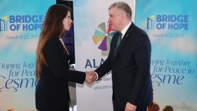 Çeşme'de, Ukrayna’da savaş bittiğinde yapılacak yatırımlar ve toplumsal iyileşme konularında