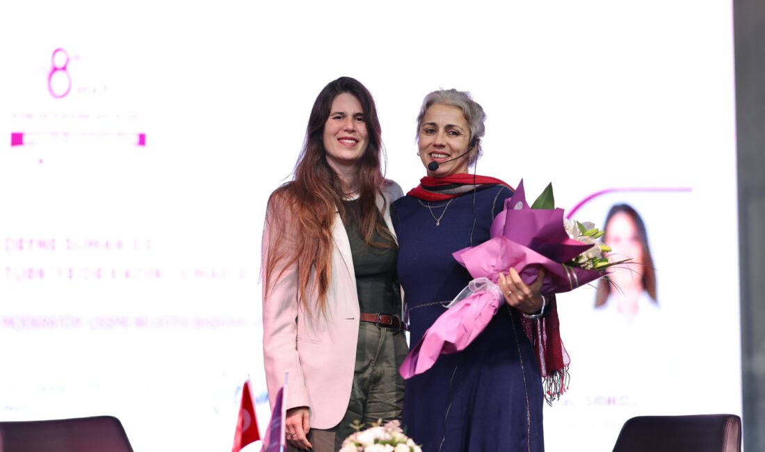 Çeşme Belediye Başkanı Lal Denizli, 8 Mart Dünya Emekçi Kadınlar