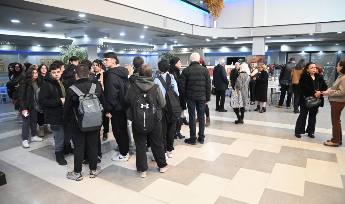 Manisa Büyükşehir Belediyesi, Dünya Ressamlar Günü’ne özel olarak “Fırça İzleri”