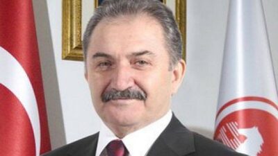 ATA Parti Genel Başkanı Namık Kemal Zeybek,  Türkiye’de yolsuzlukların