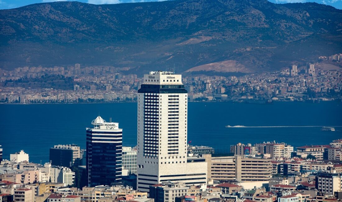 HİLTON OTELİNİN HASTANE YAPILMASINA TEPKİ Egeli turizmciler, kalitesi, hizmet anlayışı ve uluslararası bilinirliğiyle uzun yıllar