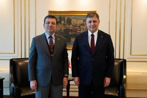 İzmir Büyükşehir Belediyesi ve İstanbul Büyükşehir Belediyesi arasında riskli yapıların