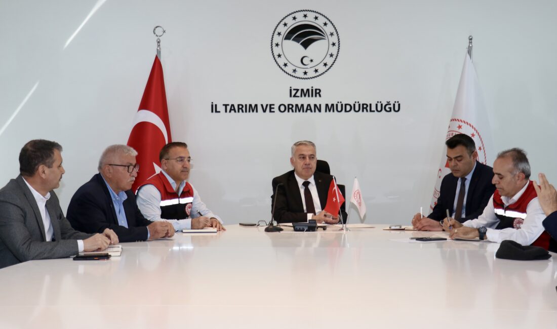 İzmir’de çiğ süt sektöründe yaşanan gelişmeleri değerlendirmek ve sektör temsilcileriyle