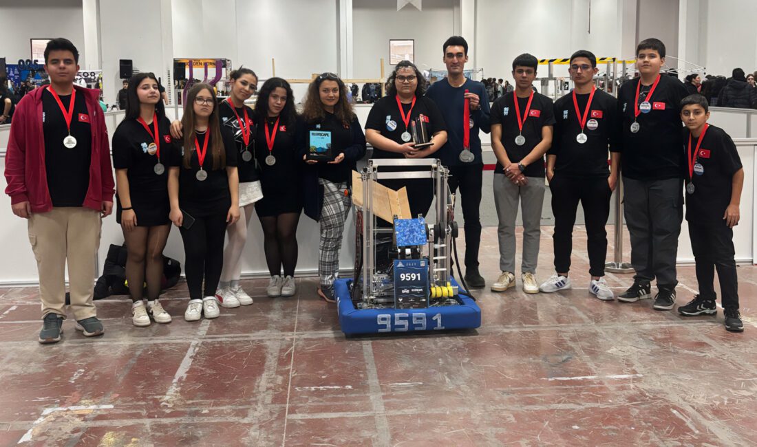 KOSBİ’Lİ GENÇLERDEN TEKNOLOJİDE DESTAN! KOSBİ Zülfü-Mevlüt Çelik Mesleki ve Teknik Anadolu Lisesi takımı DESTAN-9591