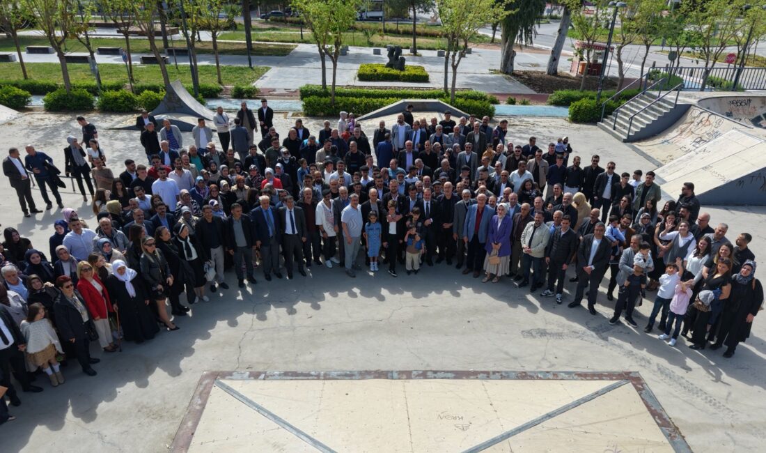 İzmir’in en büyük ailelerinden biri olan Erzurum kökenli Kırkpınar Ailesi,