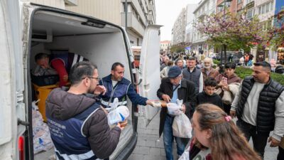 Kemeraltı’nda yapılacağı duyurulan İftar buluşması İzmir Valiliği’nin kararıyla iptal edildi.