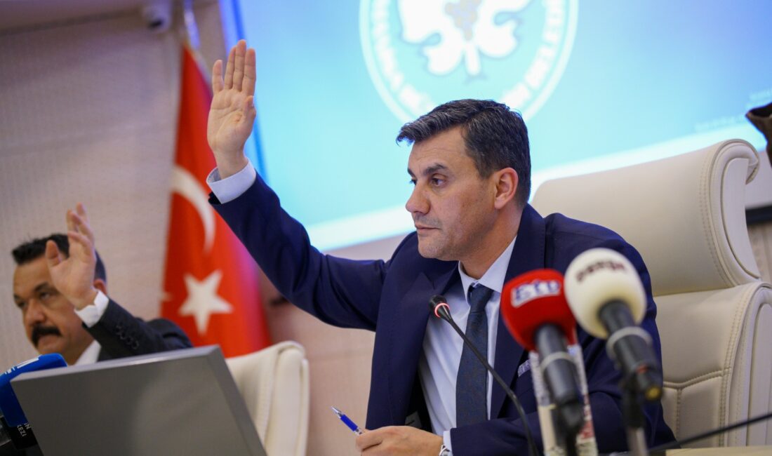 Manisa Büyükşehir Belediye Başkanı Mimar Ferdi Zeyrek, Mart ayı Büyükşehir