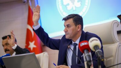 Manisa Büyükşehir Belediye Başkanı Mimar Ferdi Zeyrek, Mart ayı Büyükşehir