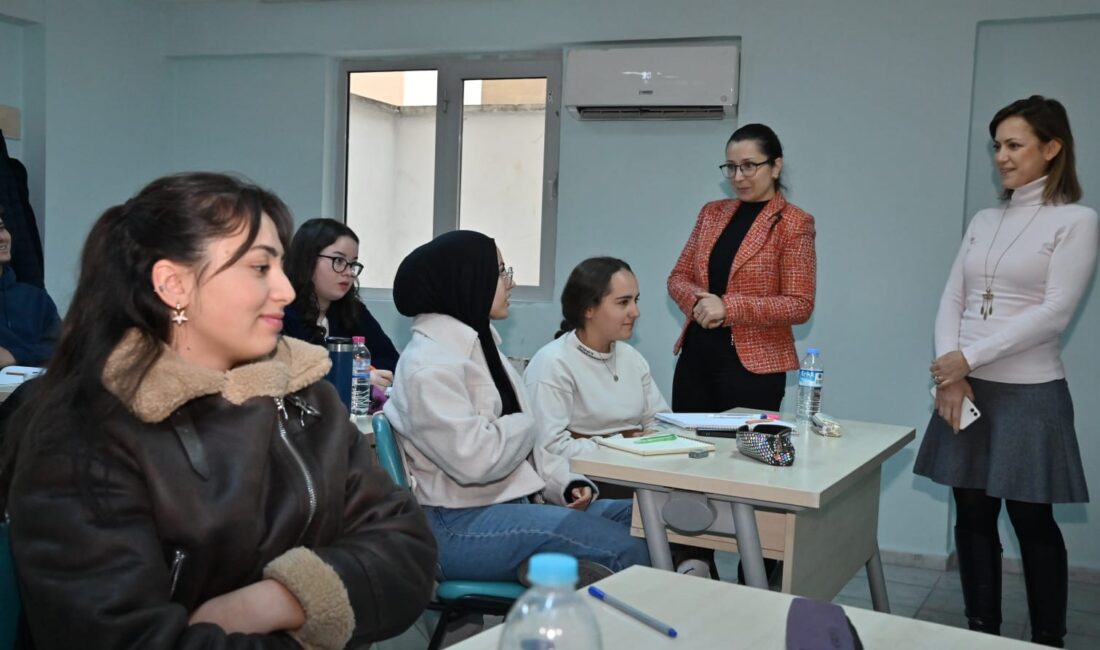 “Üniversite Bölüm Tanıtım Günleri” ile öğrencilerin doğru kariyer seçimleri yapmalarına
