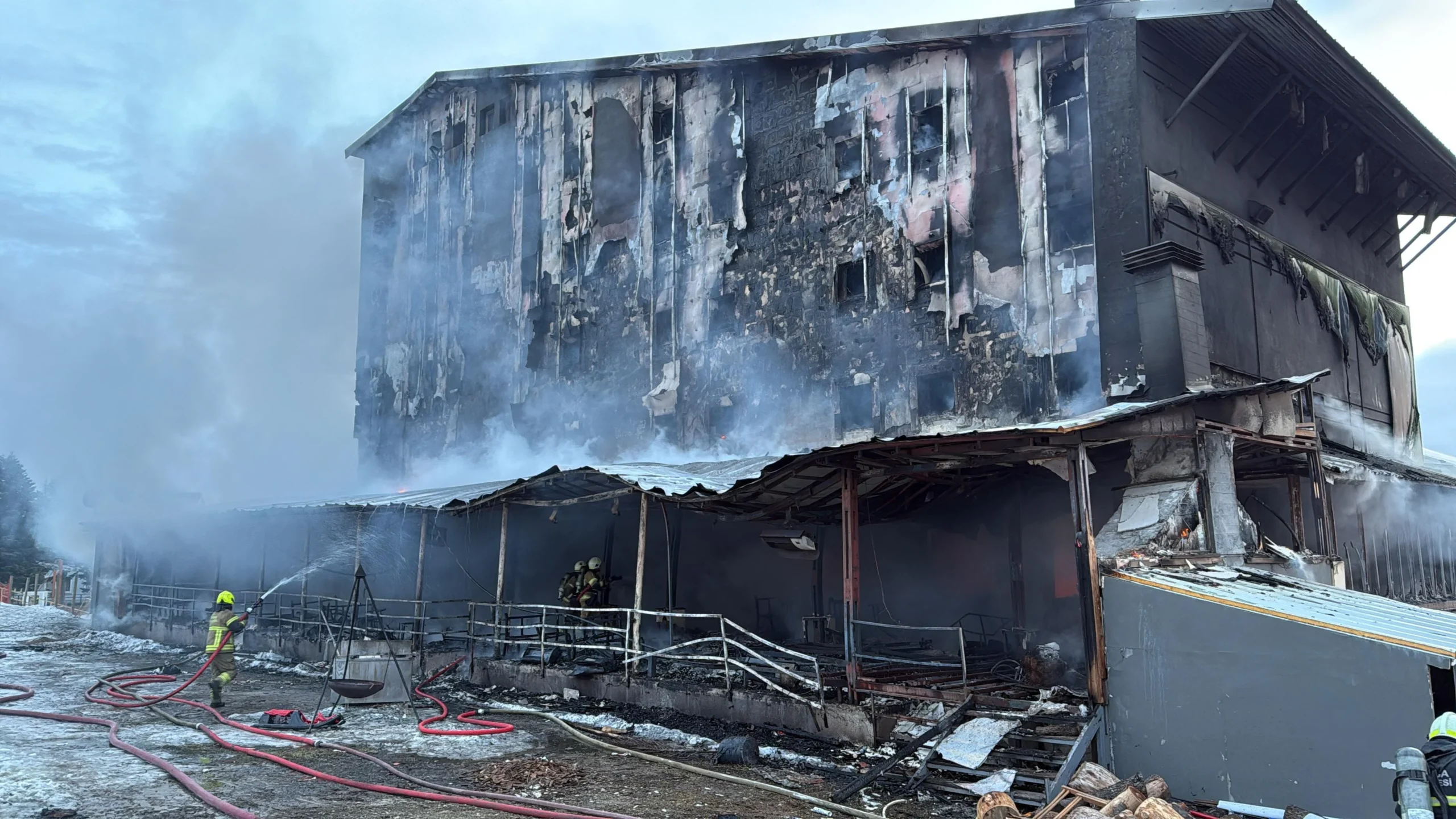 Bursa Uludağ‘daki Kervansaray Otel’de yangın çıktı. Yapılan incelemelerde, otelin Kartalya’daki