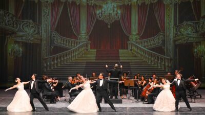 İzmir Devlet Opera ve Balesi, Nisan ayı boyunca sanatseverleri etkileyici