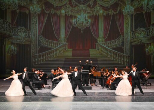 İzmir Devlet Opera ve Balesi, Nisan ayı boyunca sanatseverleri etkileyici