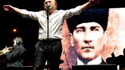 Konser esnasında aniden rahatsızlanarak hastaneye kaldırılan usta sanatçı Volkan Konak,