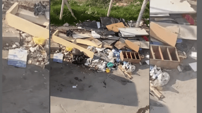 İzmir Buca ilçesi İnönü Mahallesi 677. Sokak sakinleri, çöplerin yaklaşık