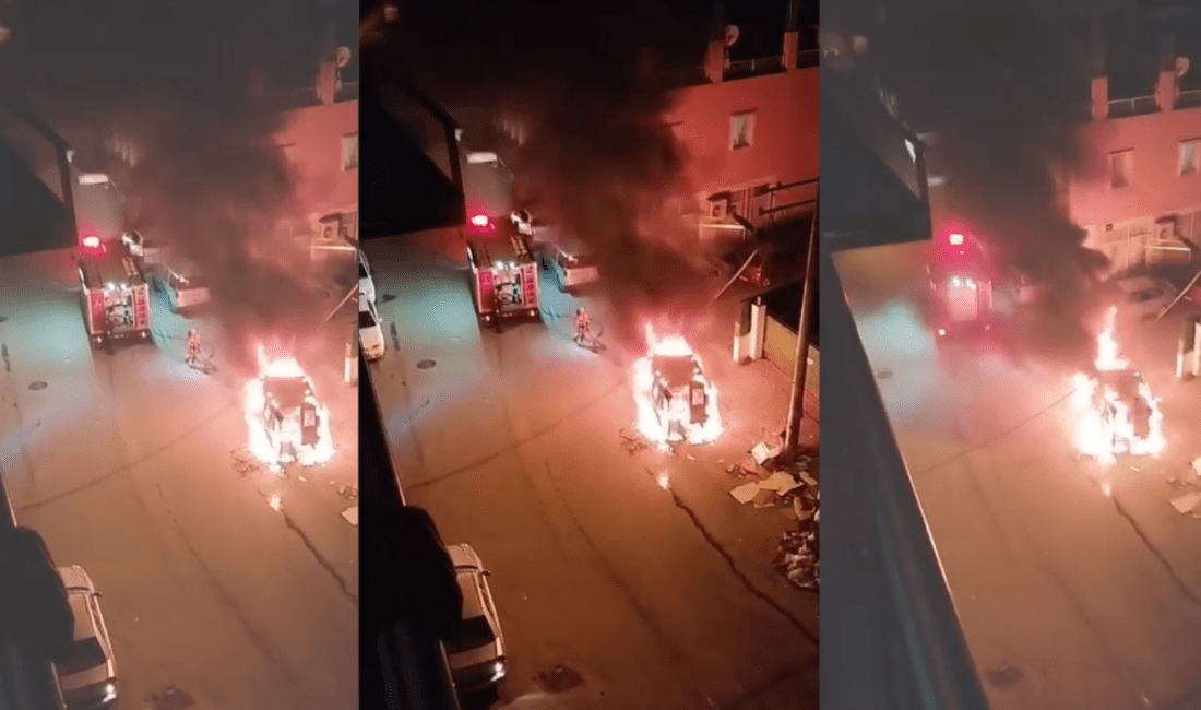 İzmir’in Buca ilçesi Yeşilbağlar Mahallesi’nde park halindeki bir araçta, gece