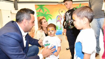 Ramazan Bayramı’nın coşkusu Çiğli’de çocukların neşesiyle taçlandı. Çiğli Belediye Başkanı