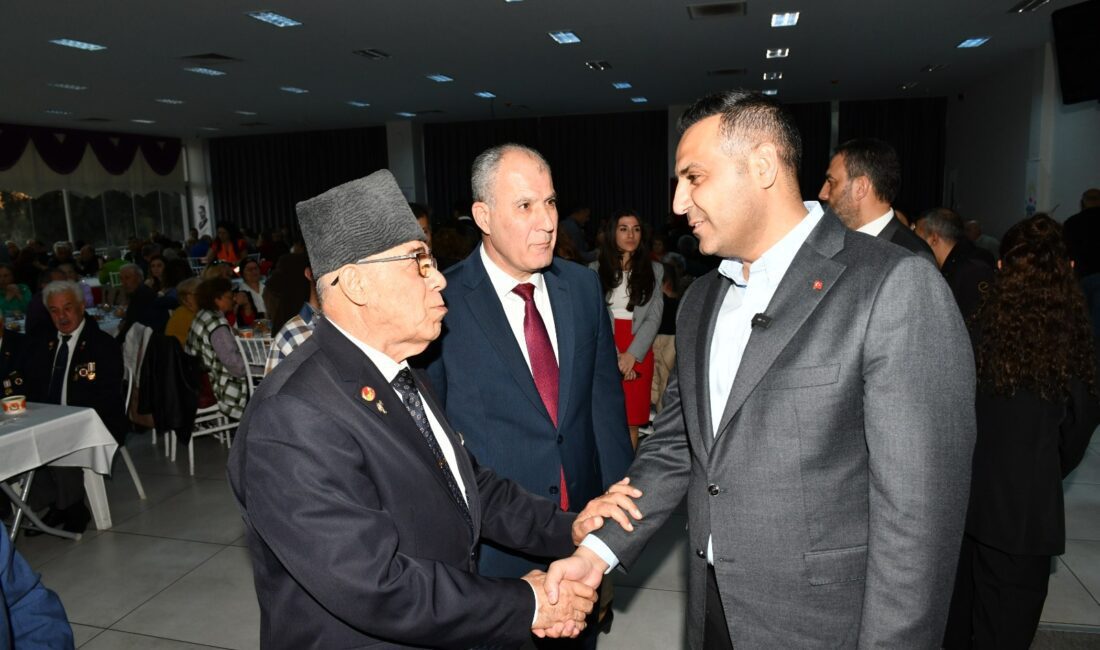 Çiğli Belediye Başkanı Onur Emrah Yıldız, Ramazan ayı dolayısıyla şehit