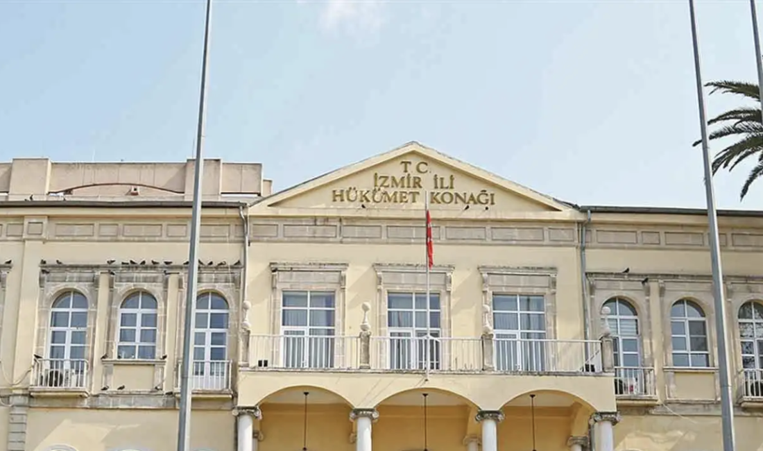 İzmir Valiliği yaptığı açıklamada, 5 gün boyunca her türlü toplantı,