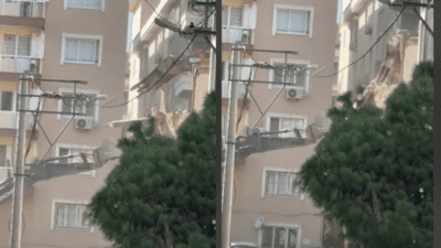 İzmir’in Karşıyaka ilçesi Dedebaşı Mahallesi, 6118. Sokak üzerinde yapılan inşaat