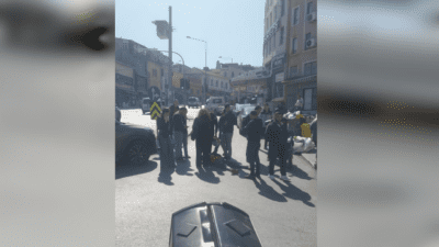 İzmir’in Konak ilçesi İkiçeşmelik Caddesi’nde meydana gelen trafik kazasında, bir