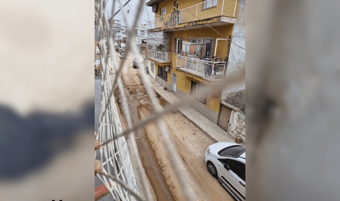 İzmir’in Konak ilçesi Levent Mahallesi’nde yaşayan vatandaşlar, uzun süredir devam