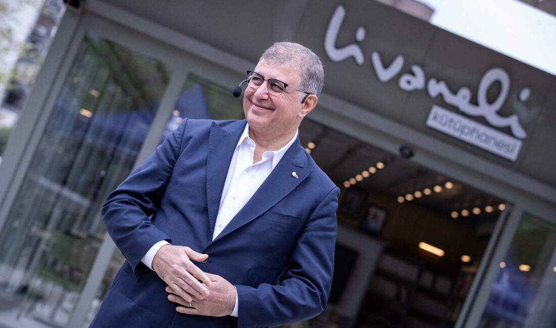 İzmir Büyükşehir Belediye Başkanı Dr. Cemil Tugay,  Serhan Asker ile