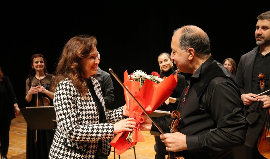 Karşıyaka Oda Orkestrası (KODA), Hikmet Şimşek Sanat Merkezi’nde müzikseverler ile