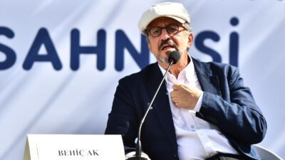 Kültürpark'ta kapılarını açan 5. İzmir Kitap Fuarı, ilk gününde birbirinden