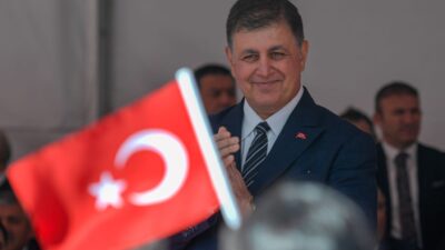 İzmir Büyükşehir Belediye Başkanı Dr. Cemil Tugay, 23 Nisan Ulusal