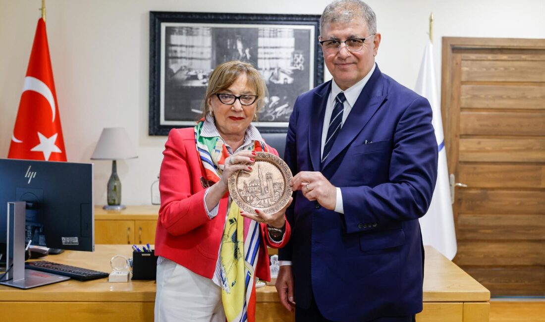 İzmir Büyükşehir Belediye Başkanı Dr. Cemil Tugay, Bosna-Hersek’in Ankara Büyükelçisi